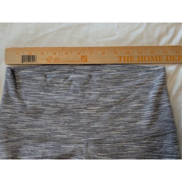 Lululemon Wunder Under Scalloped Hem High-Rise Crop 23" Full-On Luon Gray Sz 8 - Picture 8 of 8